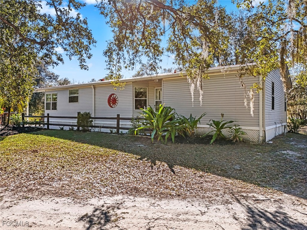 29414 Pine Villa Circle Punta Gorda FL 33982 2026003471 image2