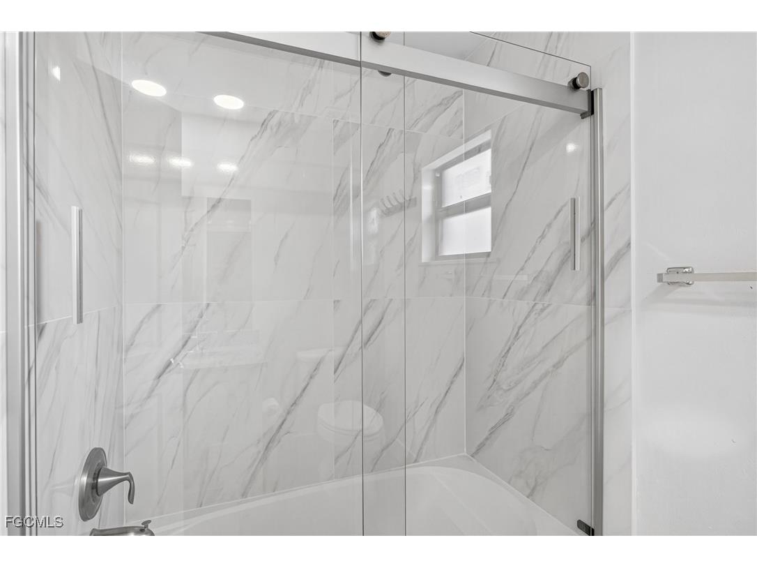 2942/2944 SW 7th Place Cape Coral FL 33914 2025008317 image19