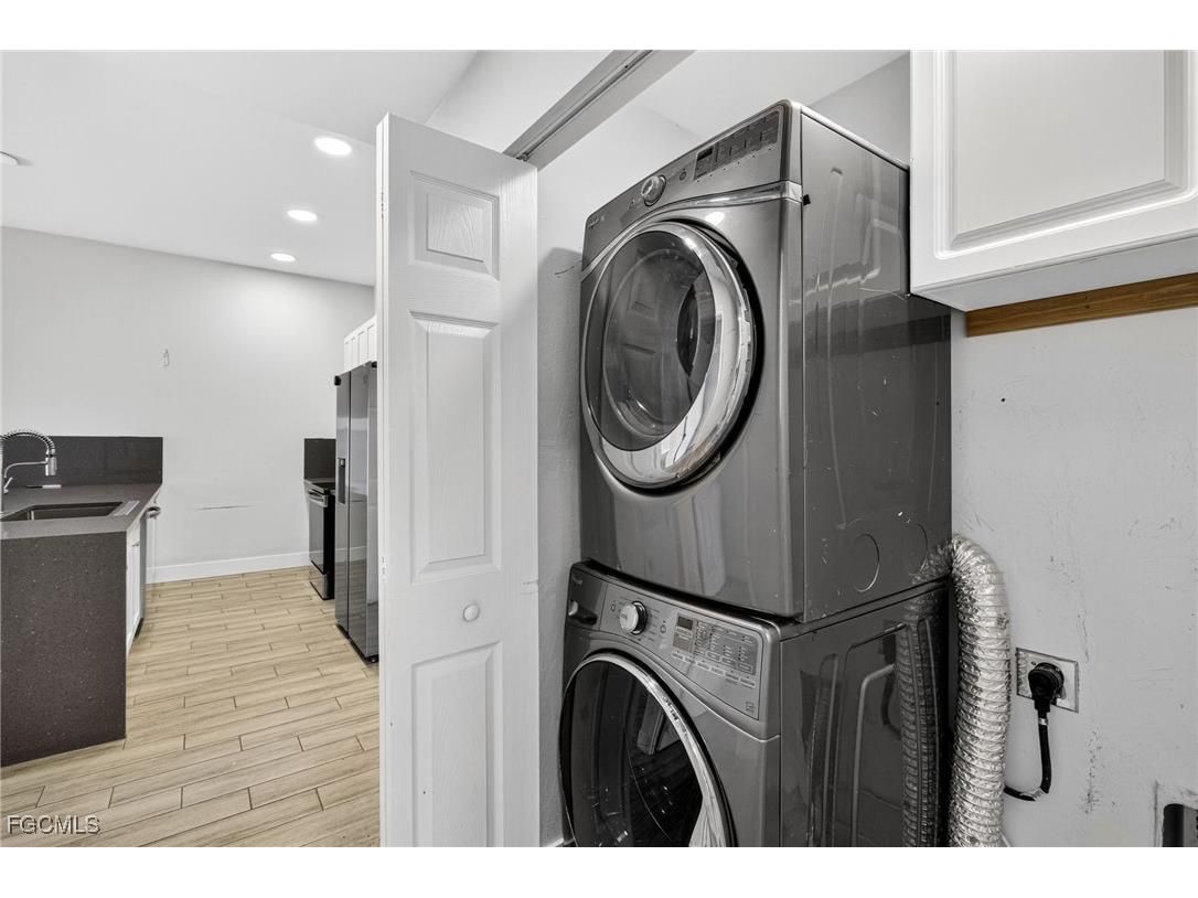 2942/2944 SW 7th Place Cape Coral FL 33914 2025008317 image7