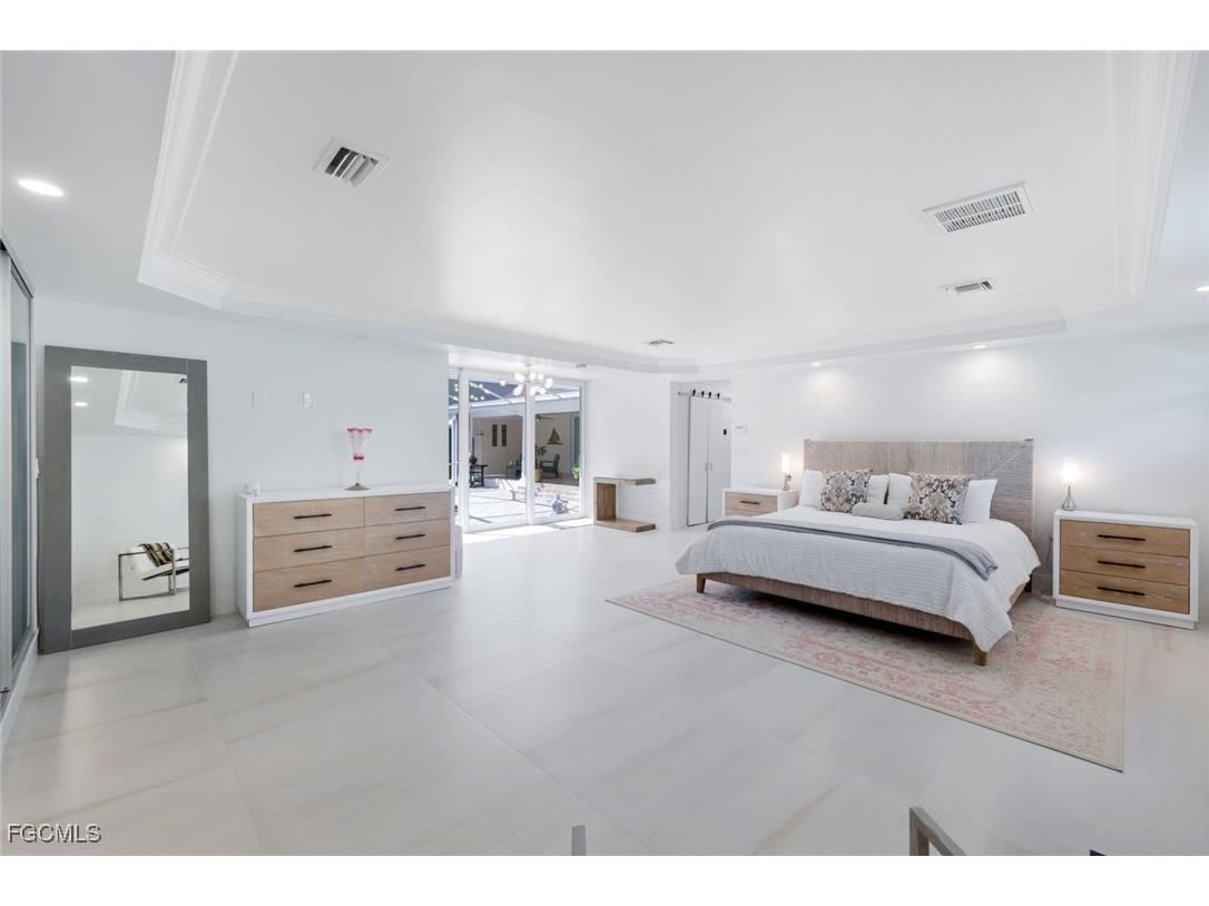 2943 Valencia Way Fort Myers FL 33901 2026004167 image21