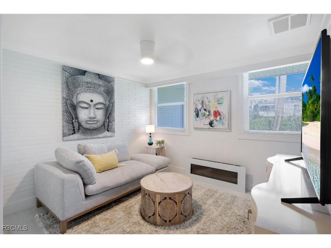 2943 Valencia Way Fort Myers FL 33901 2026004167 image25