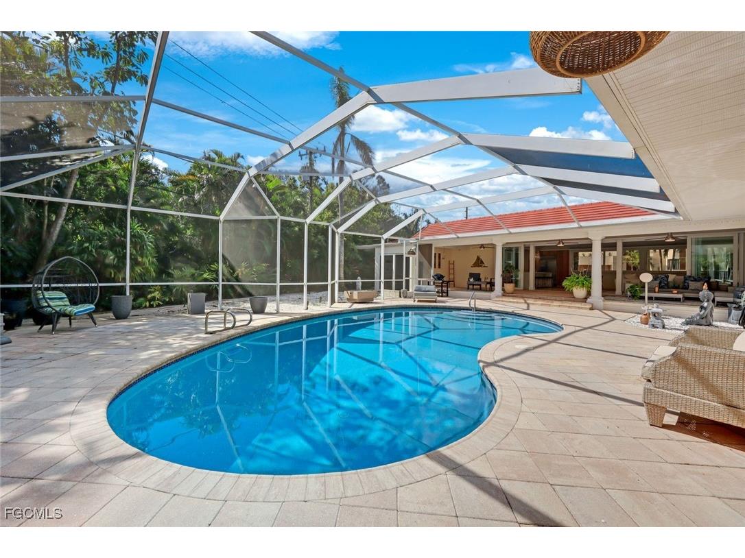 2943 Valencia Way Fort Myers FL 33901 2026004167 image35