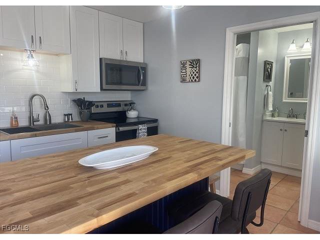 2948-2960 Oleander Street Saint James City FL 33956 2025013783 image24