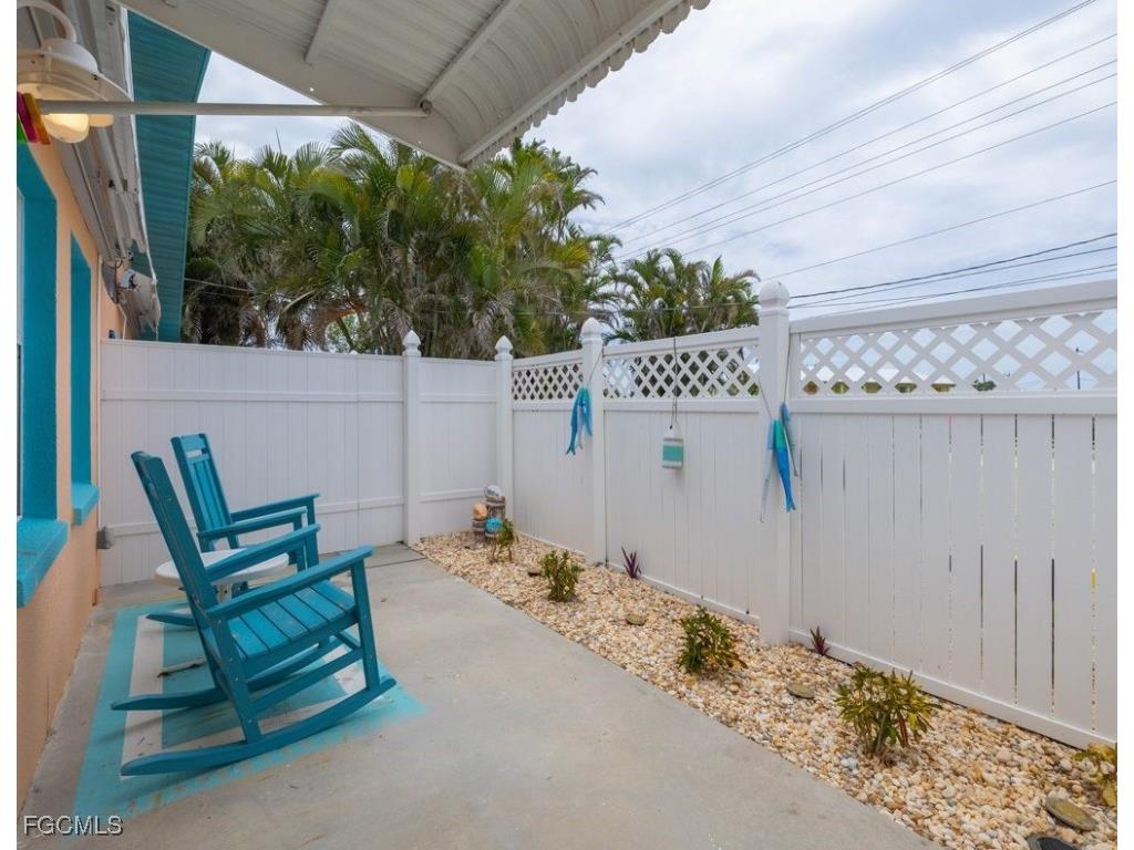 2948-2960 Oleander Street Saint James City FL 33956 2025013783 image3