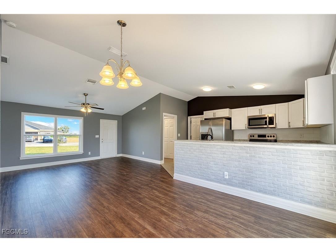 2948 SW 6th Avenue Cape Coral FL 33914 2025012073 image3