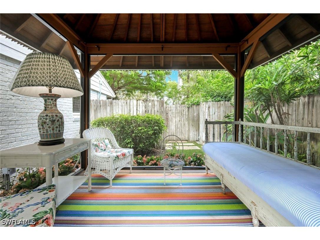 295 6th Street N Naples FL 34102 226014899 image29