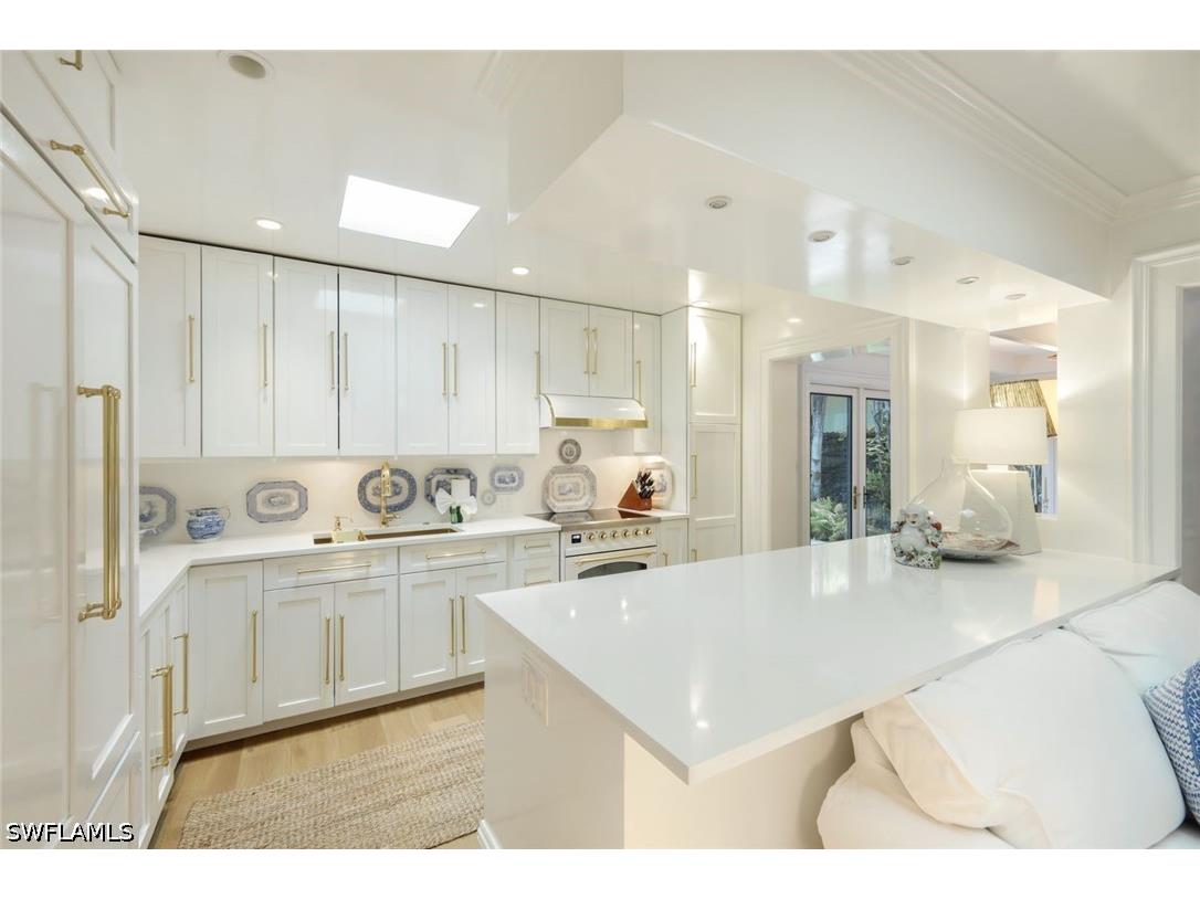 295 6th Street N Naples FL 34102 226014899 image9