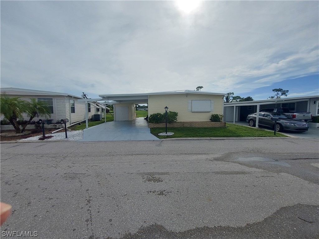 295 Boros Drive North Fort Myers FL 33903 223070772 image1