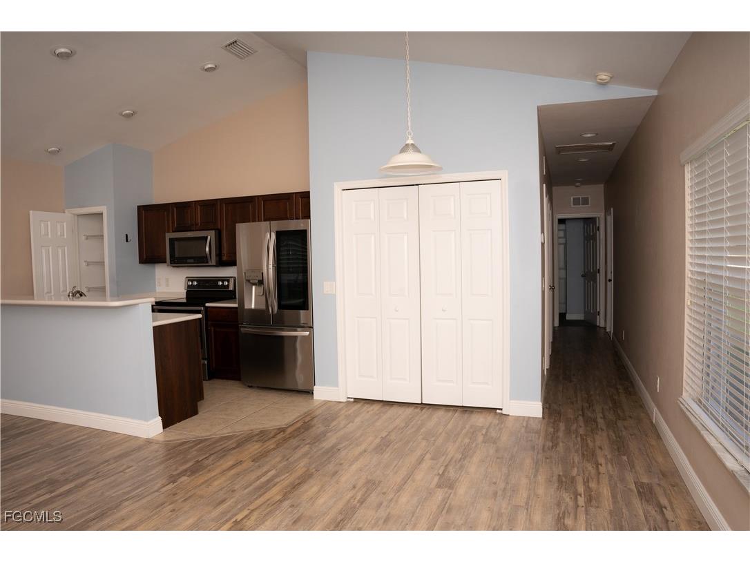 295 Destiny Circle Cape Coral FL 33990 2026000475 image9