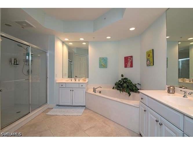 295 Grande Way #1006 Naples FL 34110 226019053 image7