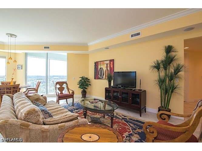 295 Grande Way #1006 Naples FL 34110 226019060 image1