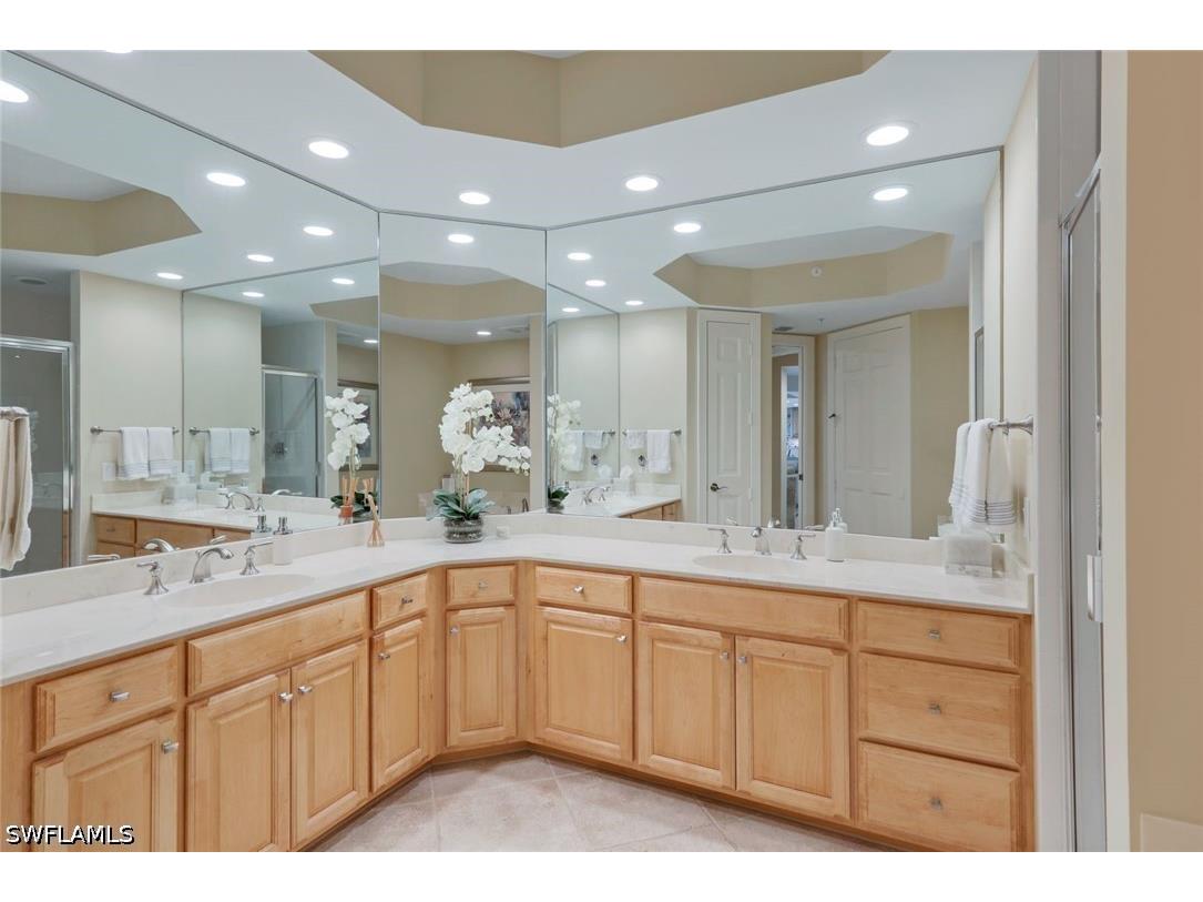 295 Grande Way #1202 Naples FL 34110 226019069 image18