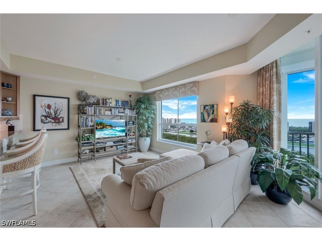 295 Grande Way #1202 Naples FL 34110 226019069 image3