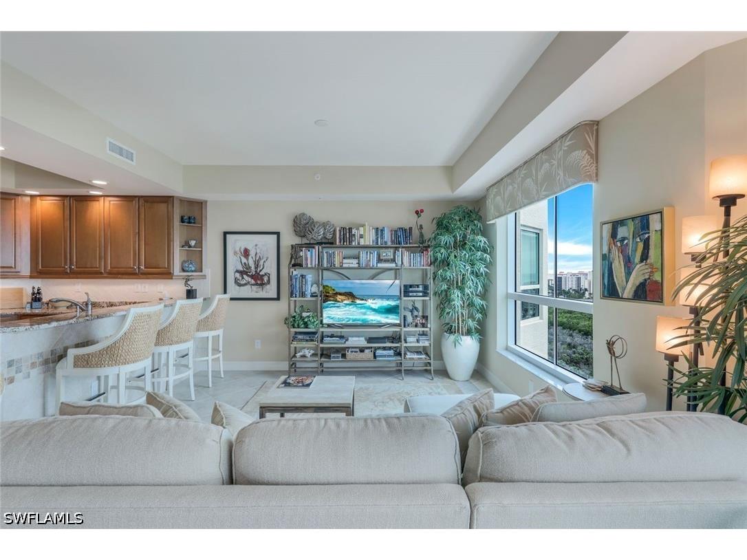 295 Grande Way #1202 Naples FL 34110 226019069 image4