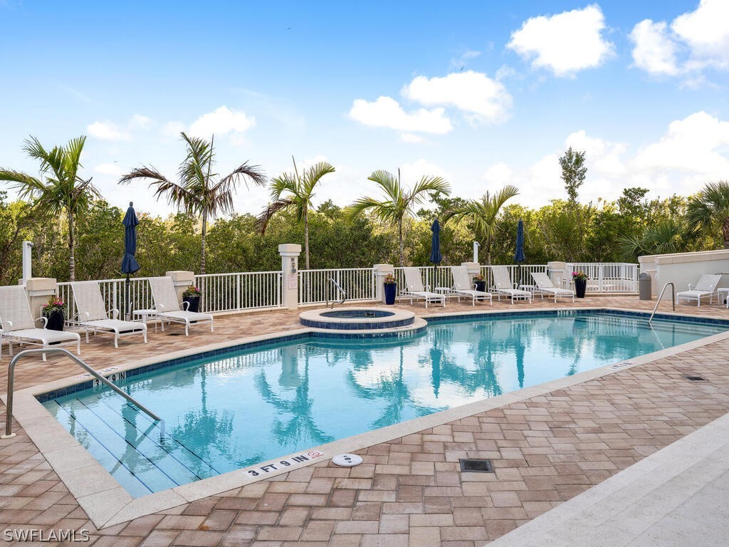 295 Grande Way #401 Naples FL 34110 226009466 image14