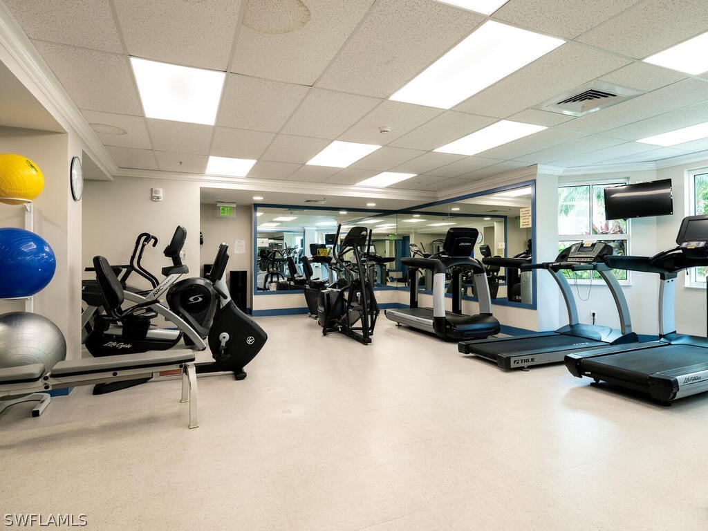 295 Grande Way #401 Naples FL 34110 226009466 image15