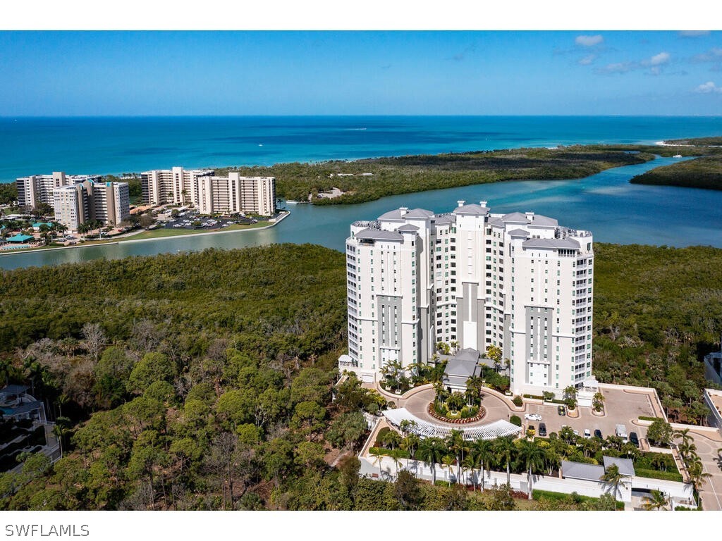 295 Grande Way #401 Naples FL 34110 226009466 image16