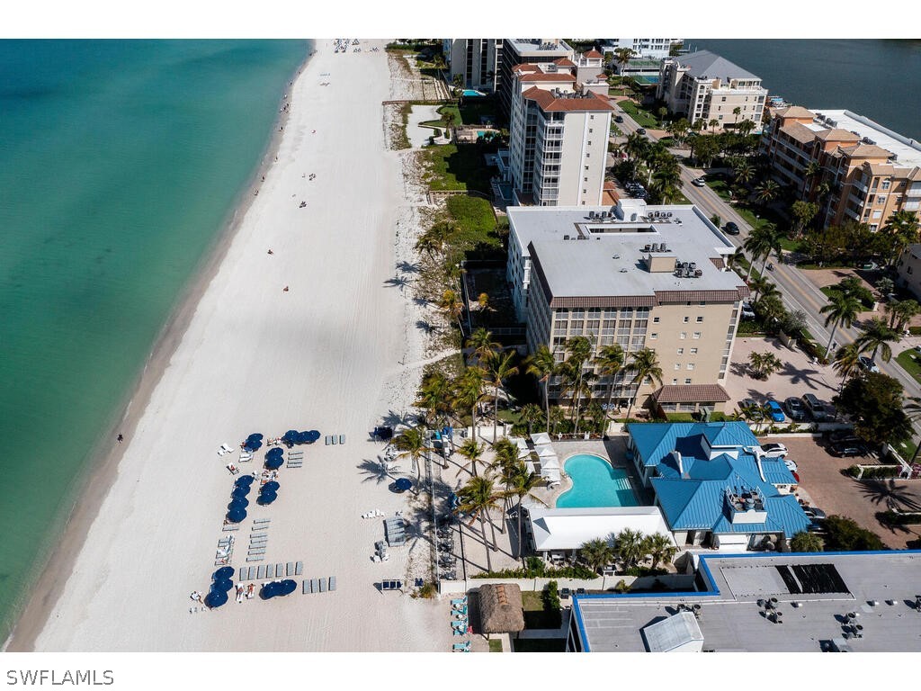 295 Grande Way #401 Naples FL 34110 226009466 image19