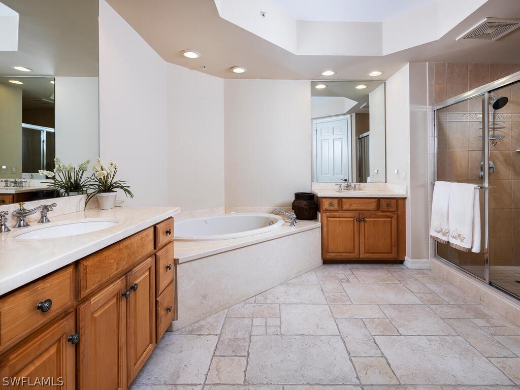 295 Grande Way #401 Naples FL 34110 226009466 image6