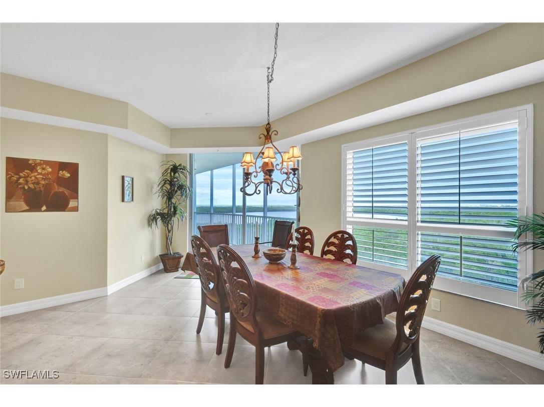 295 Grande Way #405 Naples FL 34110 225009976 image11