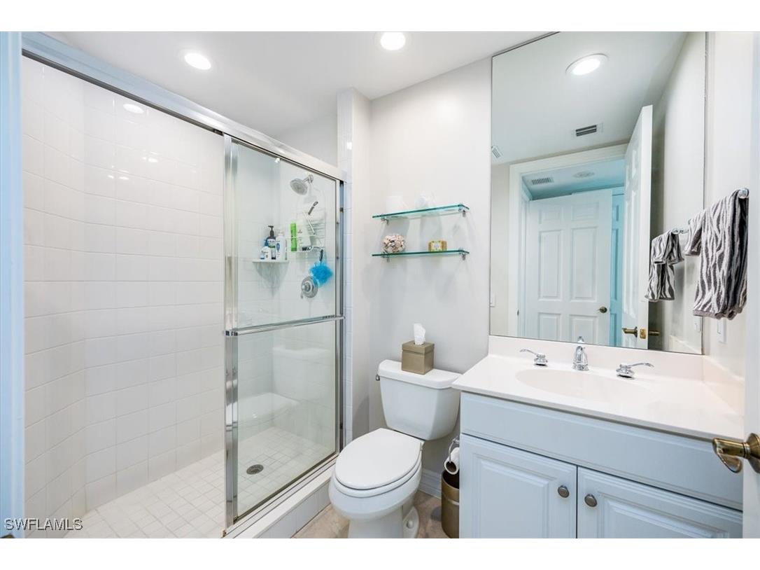 295 Grande Way #702 Naples FL 34110 225079851 image18