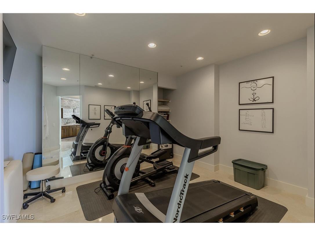 295 Grande Way #PH-2 Naples FL 34110 226005494 image32