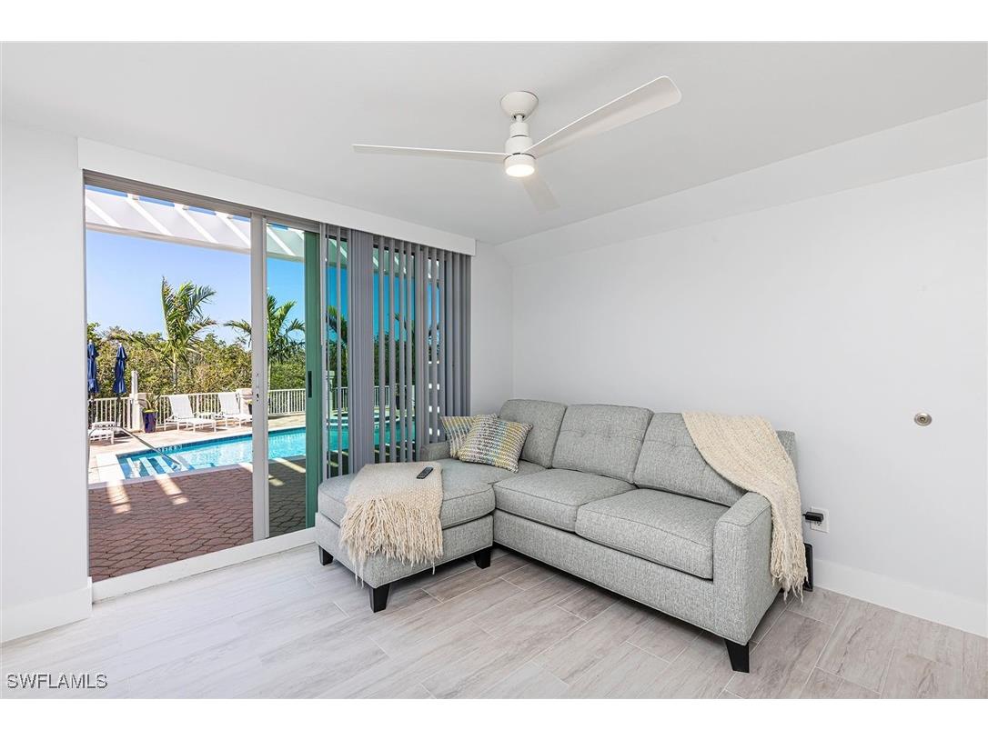 295 Grande Way #PH-2 Naples FL 34110 226005494 image36