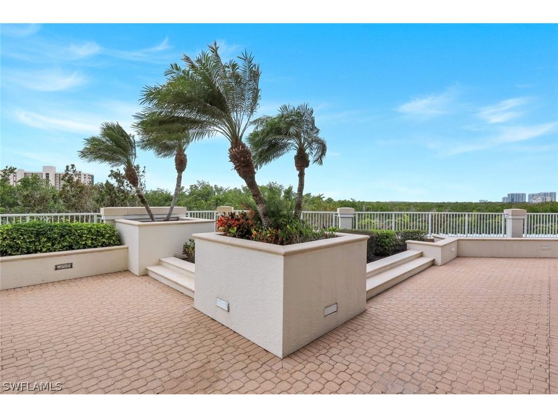 295 Grande Way #T 03 Naples FL 34110 226012491 image36