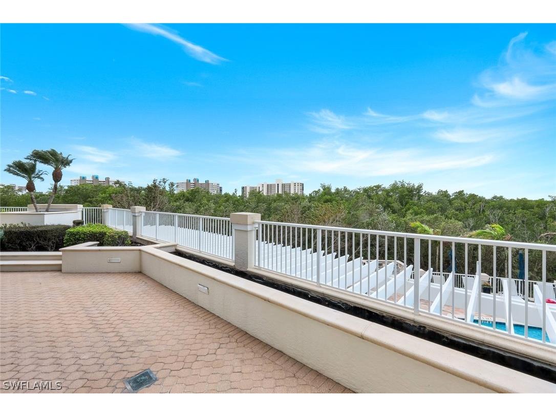 295 Grande Way #T 03 Naples FL 34110 226012491 image38