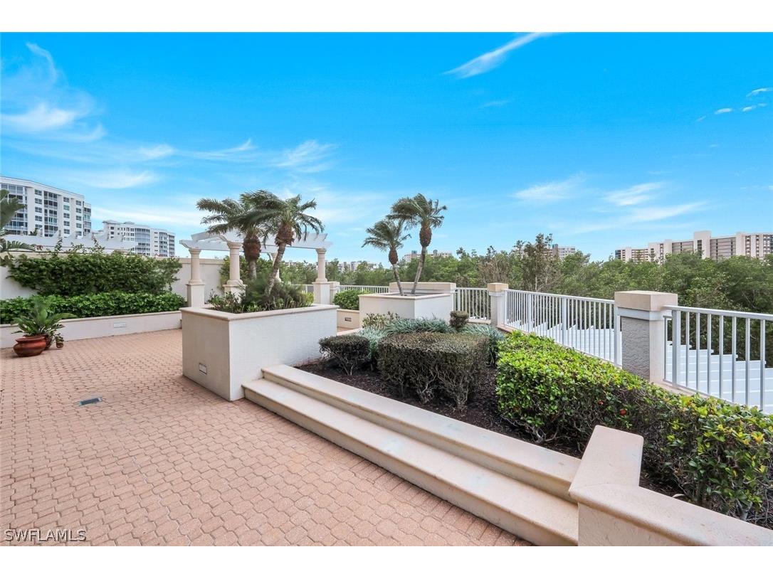 295 Grande Way #T 03 Naples FL 34110 226012491 image39
