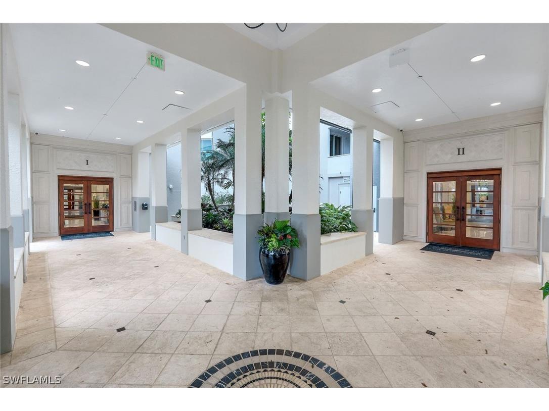 295 Grande Way #T 03 Naples FL 34110 226012491 image5