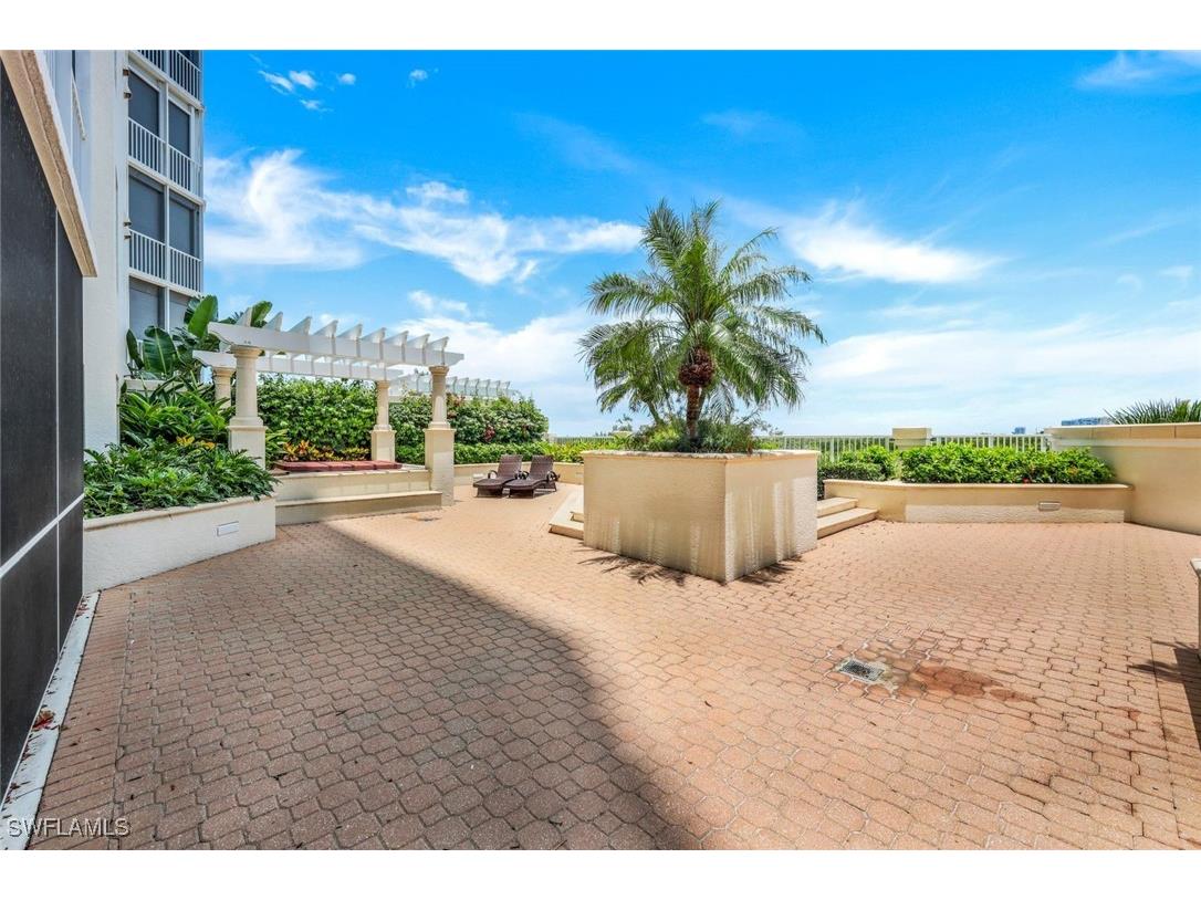 295 Grande Way #T-05 Naples FL 34110 226000677 image27