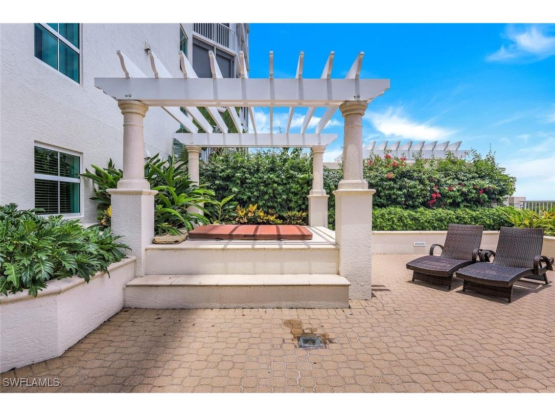 295 Grande Way #T-05 Naples FL 34110 226000677 image28