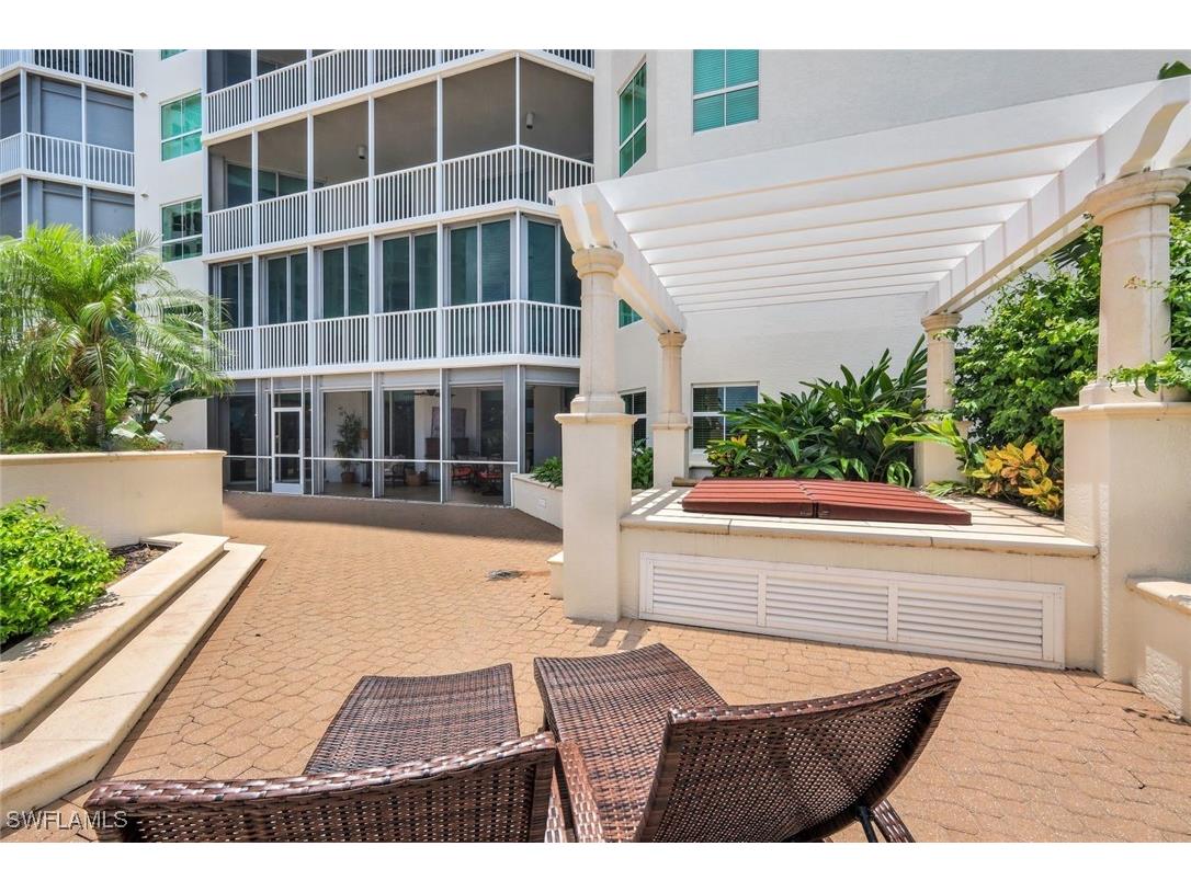 295 Grande Way #T-05 Naples FL 34110 226000677 image29