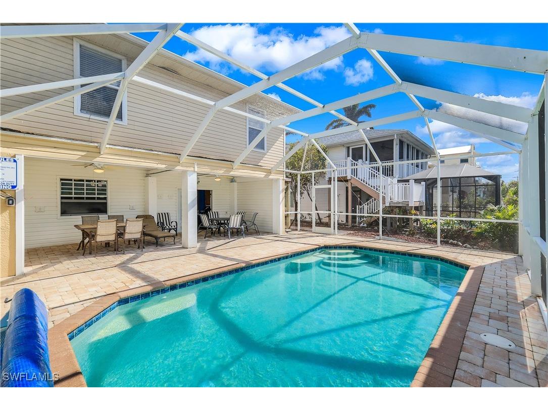 295 Mango Street Fort Myers Beach FL 33931 224093091 image1