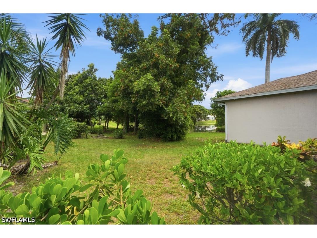 295 Stanhope Circle Naples FL 34104 226025417 image42