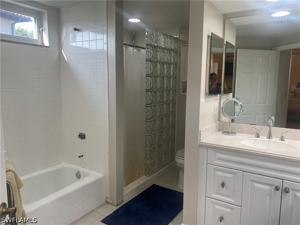 295 Waterside Circle #1-102 Marco Island FL 34145 226027191 image18