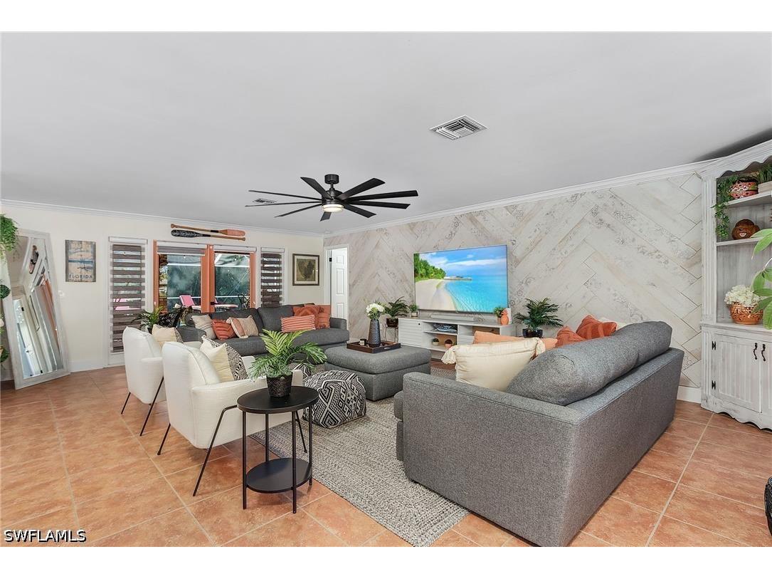 2950 Coach House Lane Naples FL 34105 226018447 image8