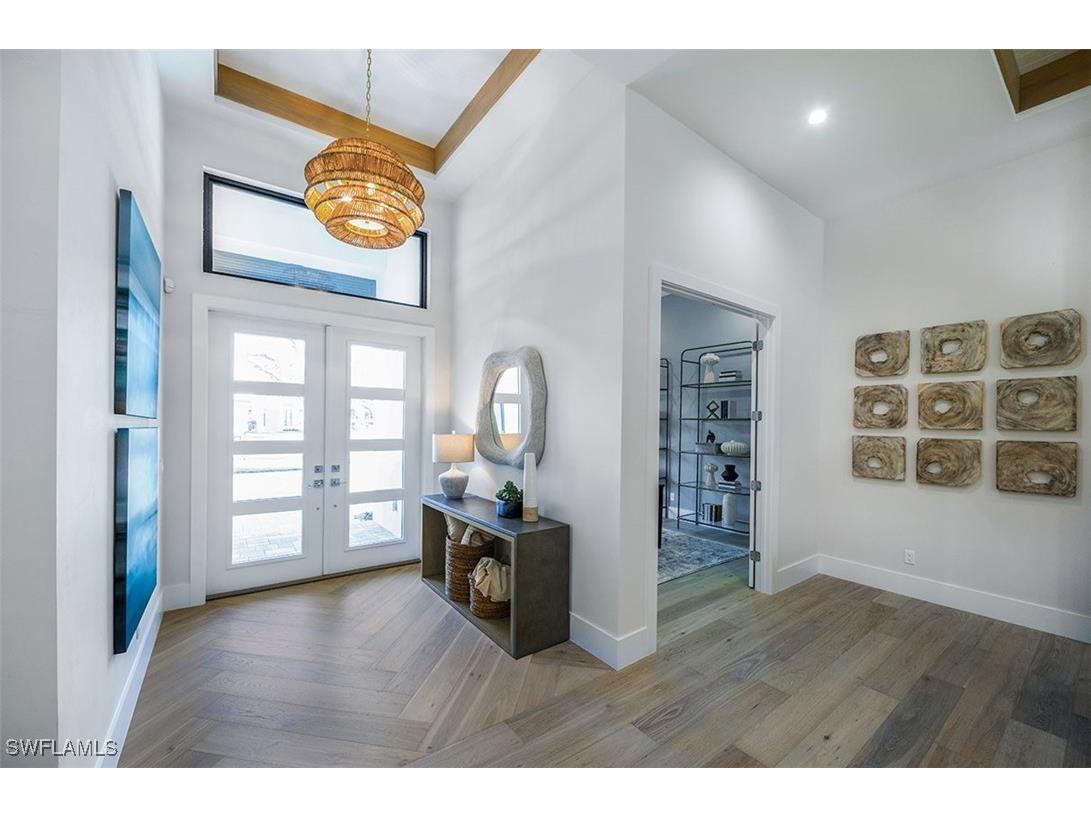 2950 Coco Lakes Way Naples FL 34105 225061938 image4