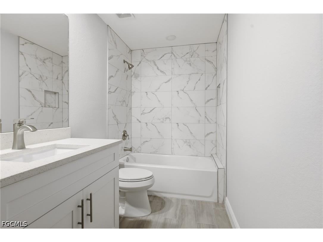 2955 Dunbar Avenue #A Fort Myers FL 33916 2026025693 image17