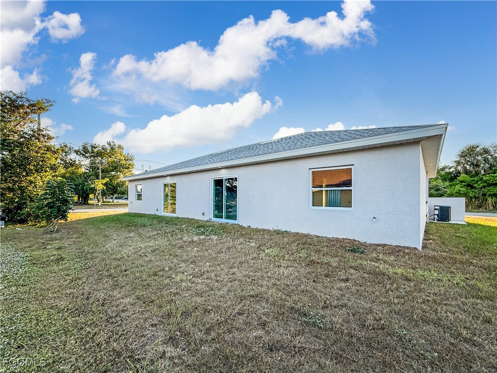 2955 Dunbar Avenue #APT A APT B Fort Myers FL 33916 2025022467 image5