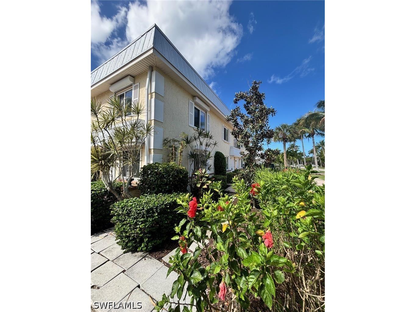296 4th Avenue S #296 Naples FL 34102 226013475 image1