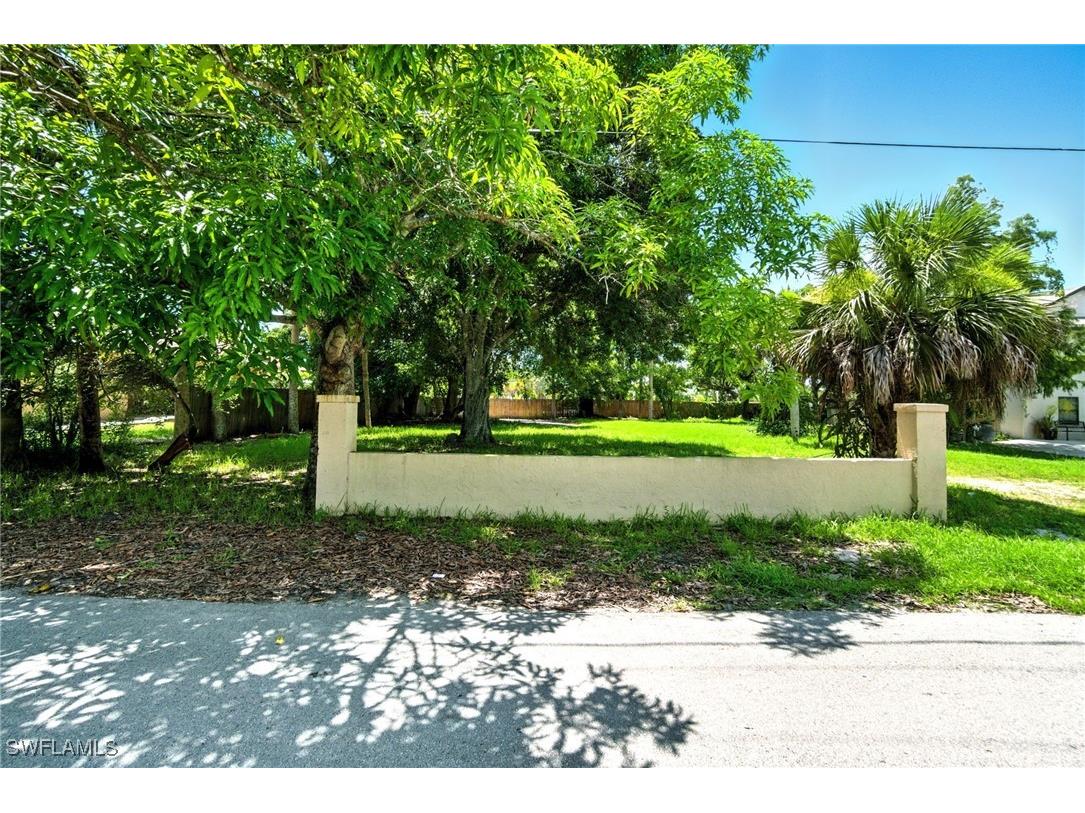 2960 Gordon Street Naples FL 34112 225061587 image7