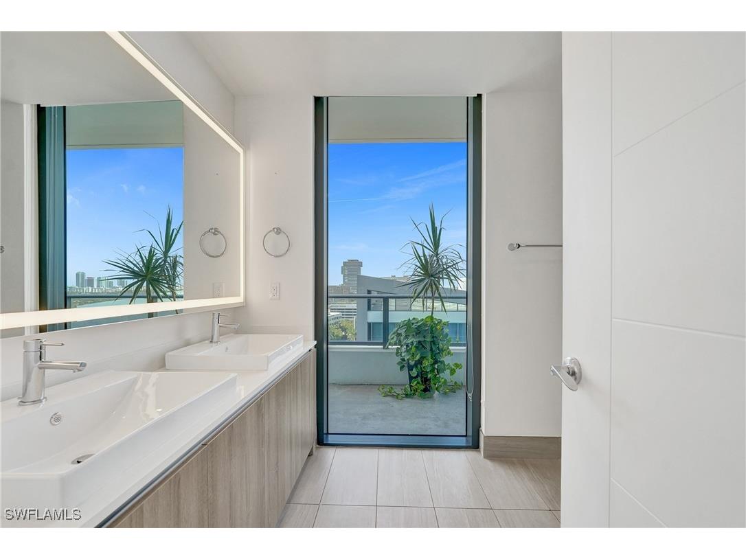  Aventura FL 33180 225078216 image32