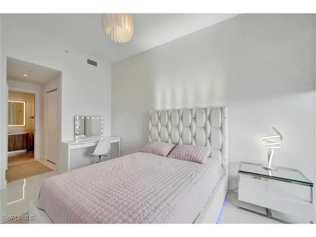  Aventura FL 33180 225078216 image41