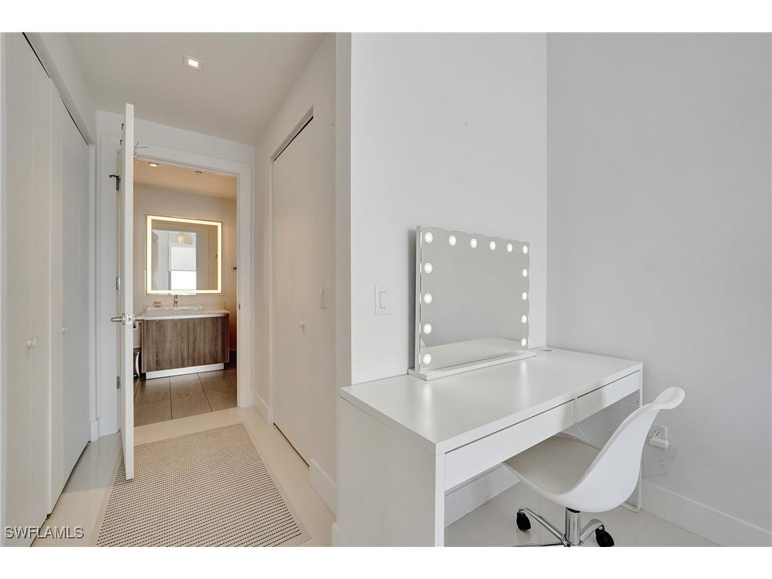  Aventura FL 33180 225078216 image43