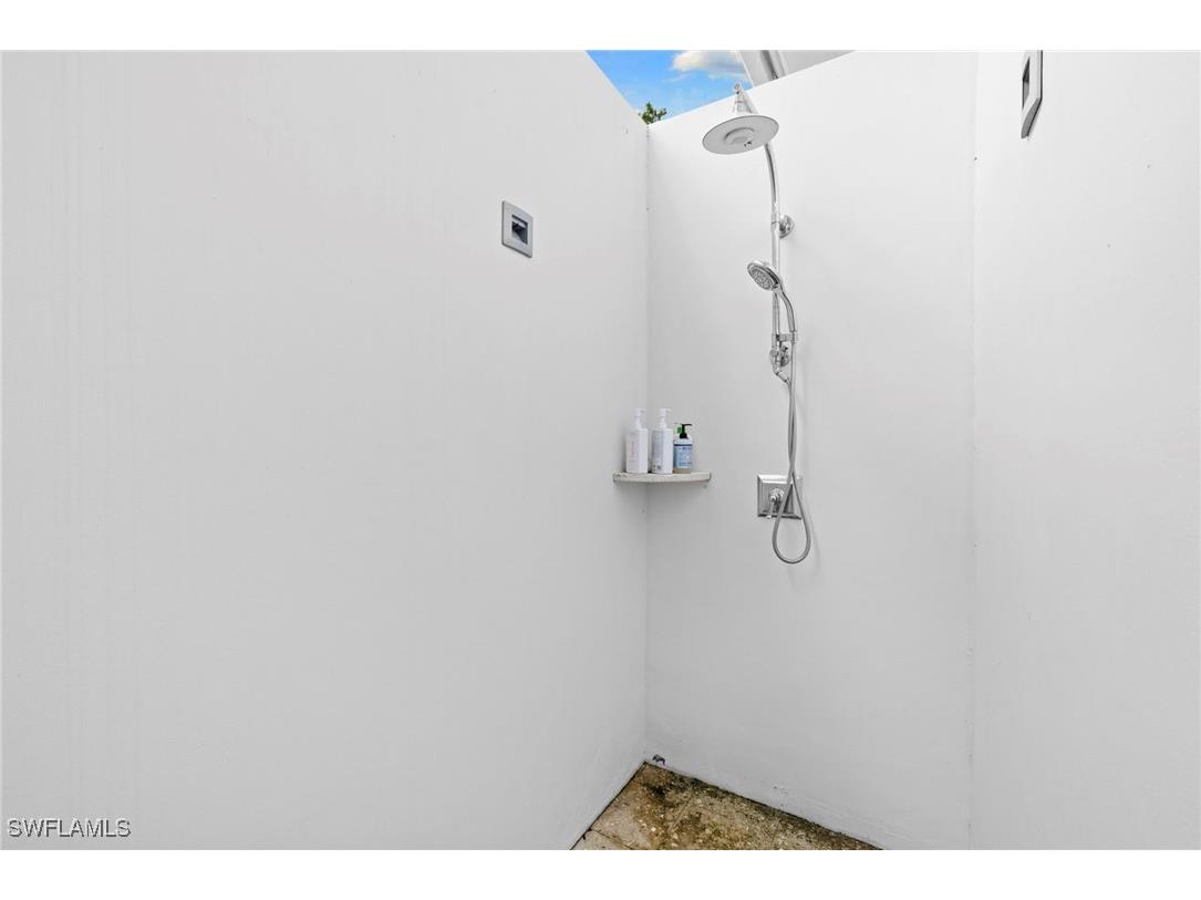 2961 Sanborn Avenue Naples FL 34120 225076103 image38