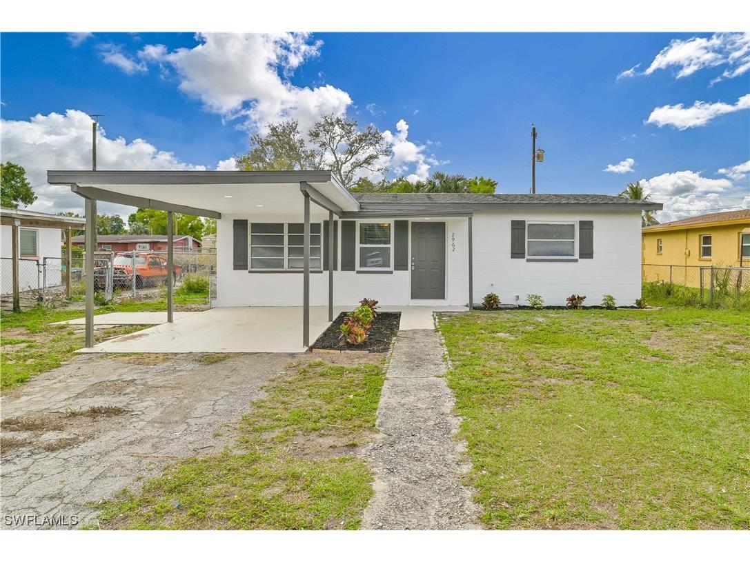 2962 Market Street Fort Myers FL 33916 224017209 image1