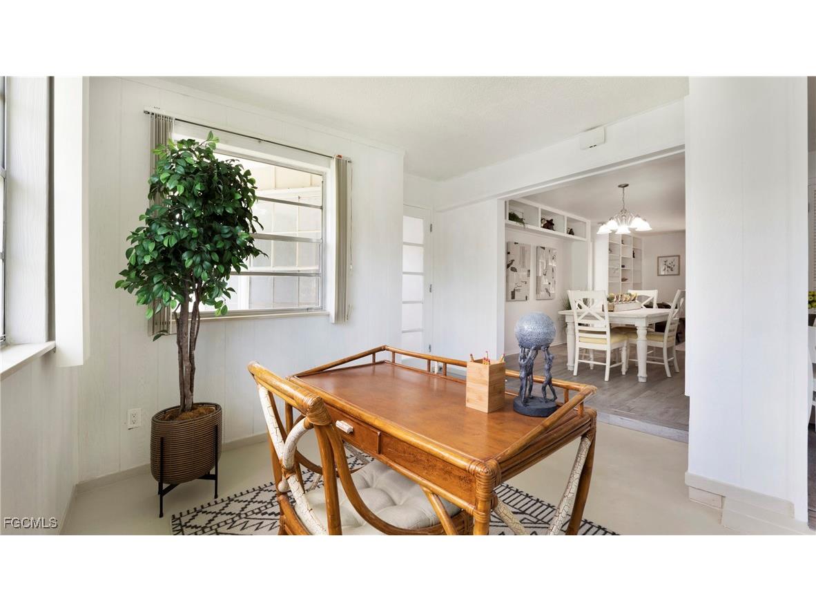 2963 Holly Road Fort Myers FL 33901 2025012413 image11