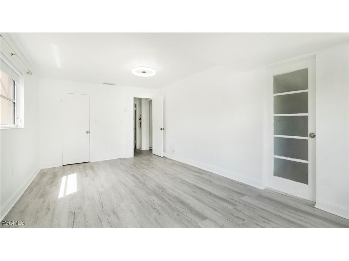 2963 Holly Road Fort Myers FL 33901 2025012413 image13